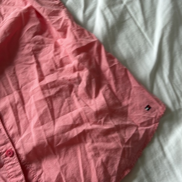Tommy Hilfiger Pink Ruffle Blouse | 100% Cotton Sleeveless Button-Up | Size M - Picture 3 of 7